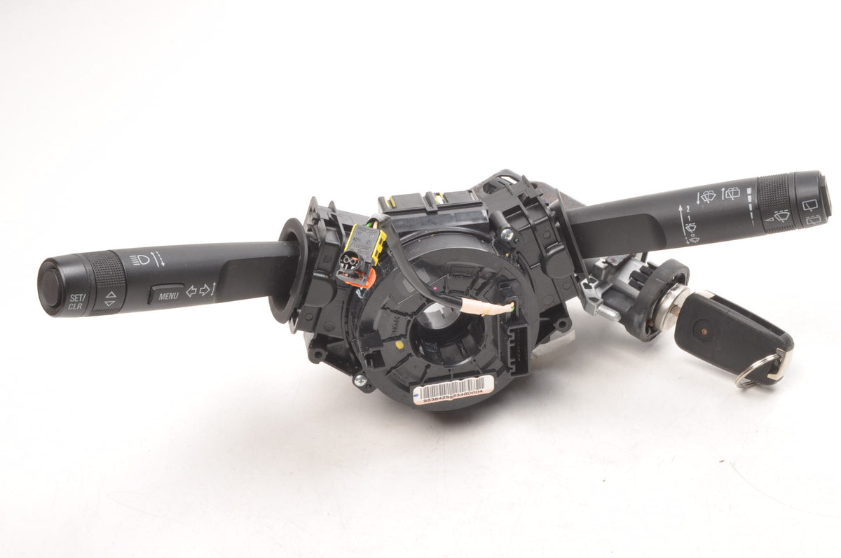 OPEL MOCHA AND COMBINED SWITCH 95384289