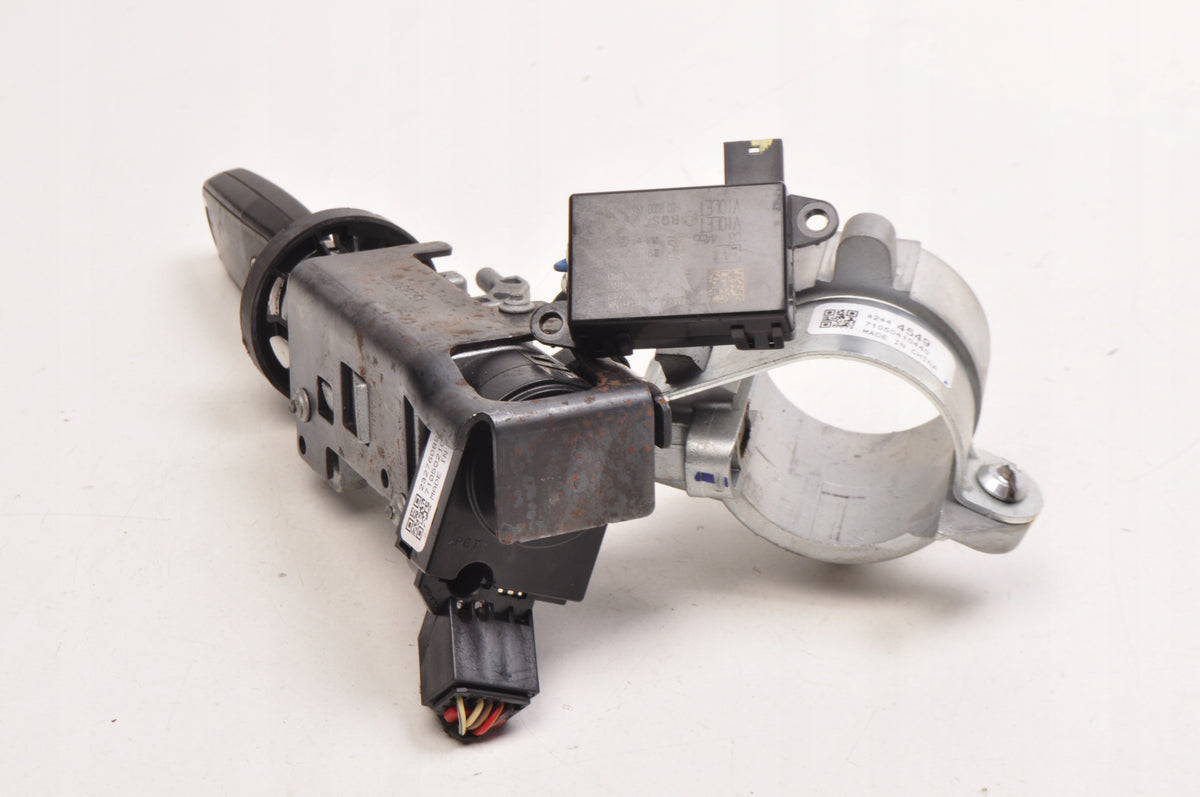 OPEL MOCHA AND IGNITION KEY 13504286 23276089