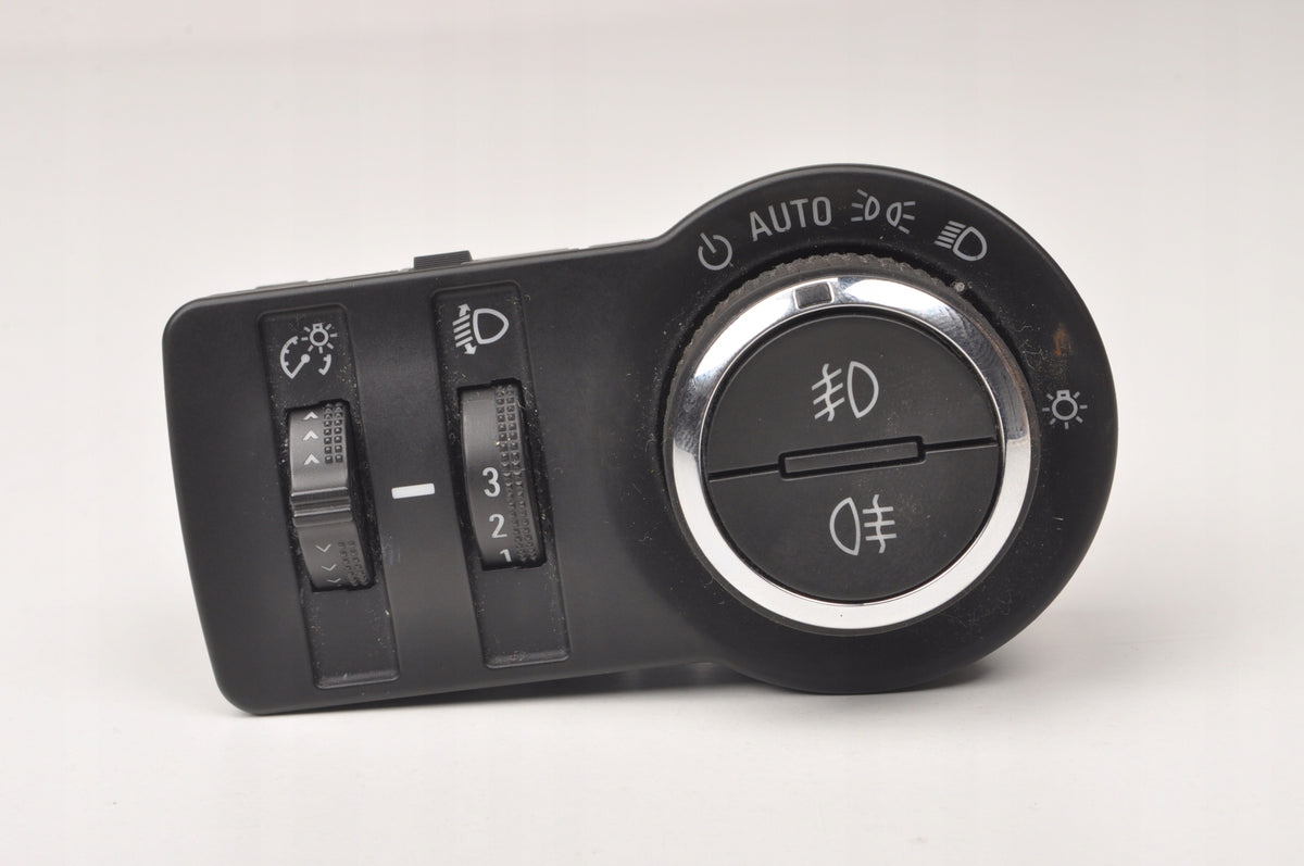 OPEL MOCHA AND LIGHT SWITCH 95297440