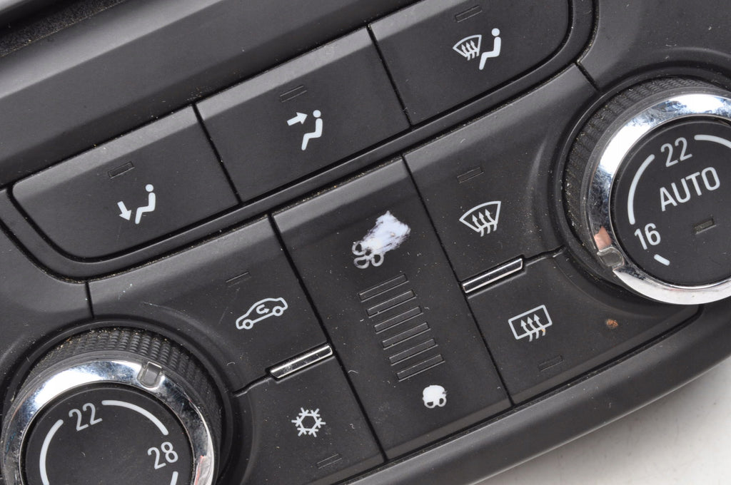 OPEL MOCHA AND RADIO PANEL RADIO 95363963