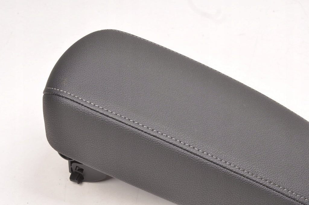 OPEL MOCHA B LIFT ARMREST LEATHER