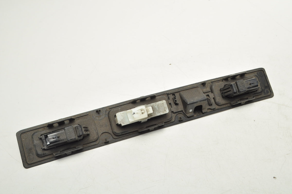 OPEL MOKKA B II BLENDA FLAP STRIP 9834715780