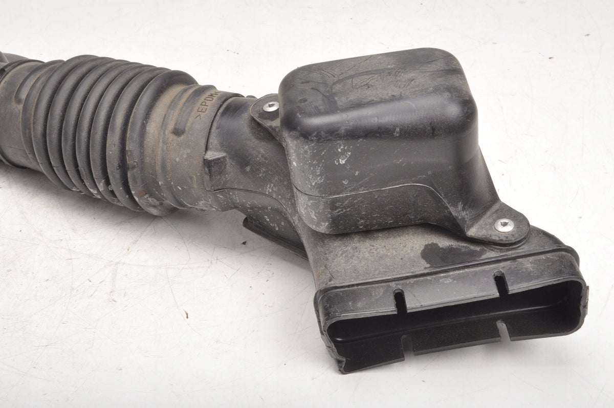 OUTLANDER III AIR INTAKE PIPE 1505A661