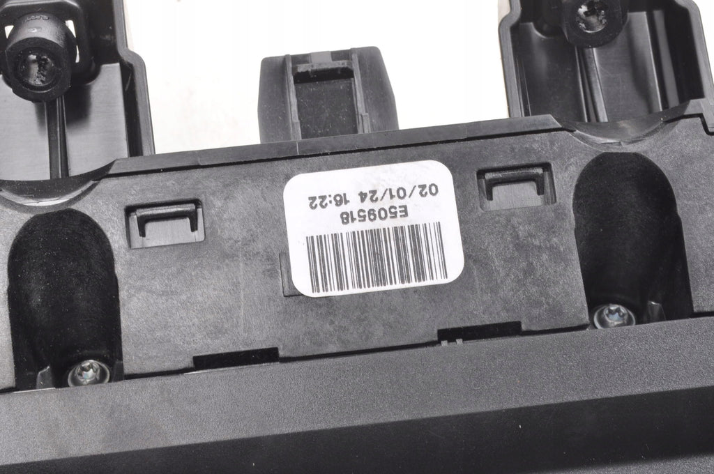 PANEL AIR CONDITIONING SWITCH OPEL ASTRA L 98411147YV