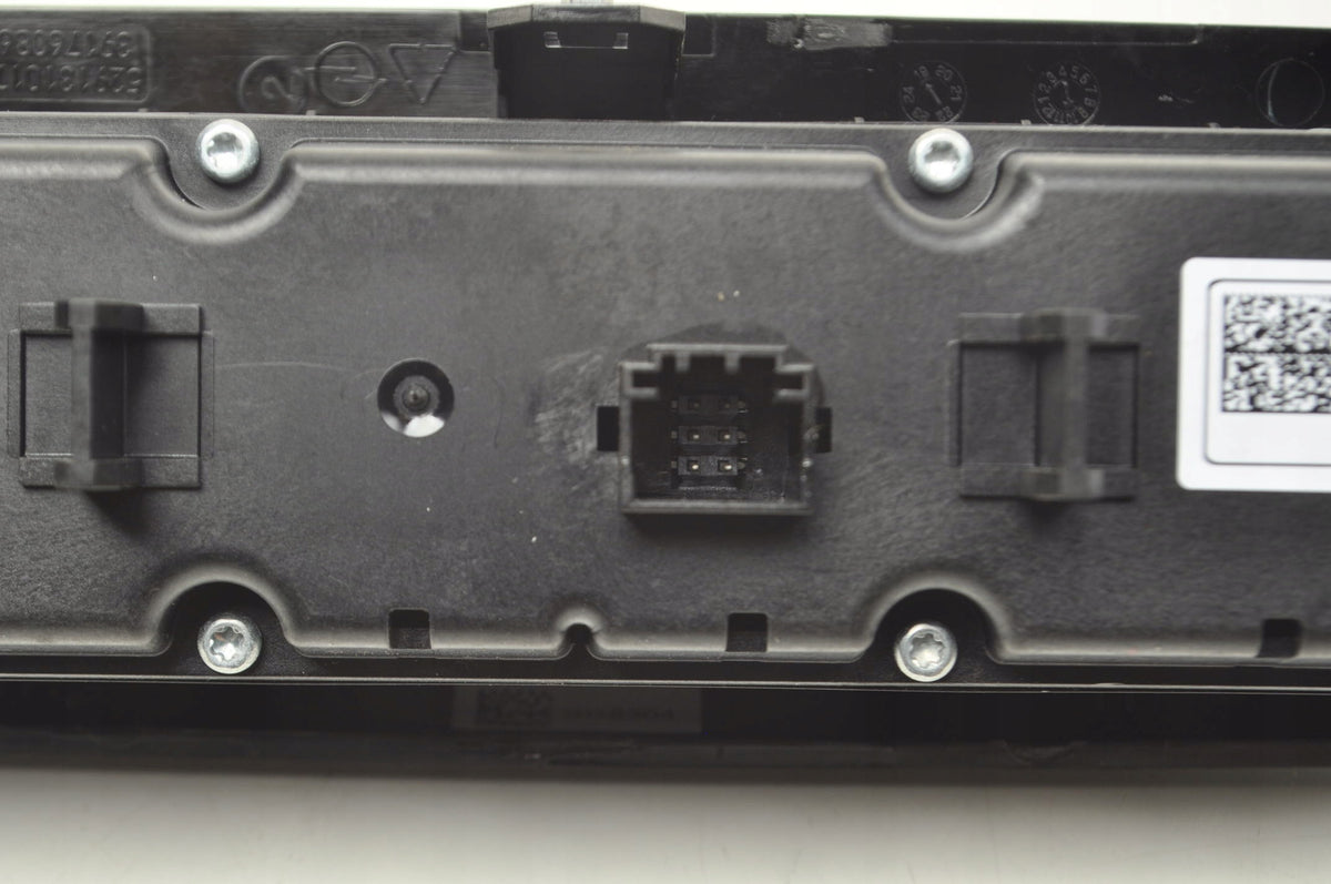 PANEL AIR CONDITIONING SWITCH OPEL CORSA F 39181224