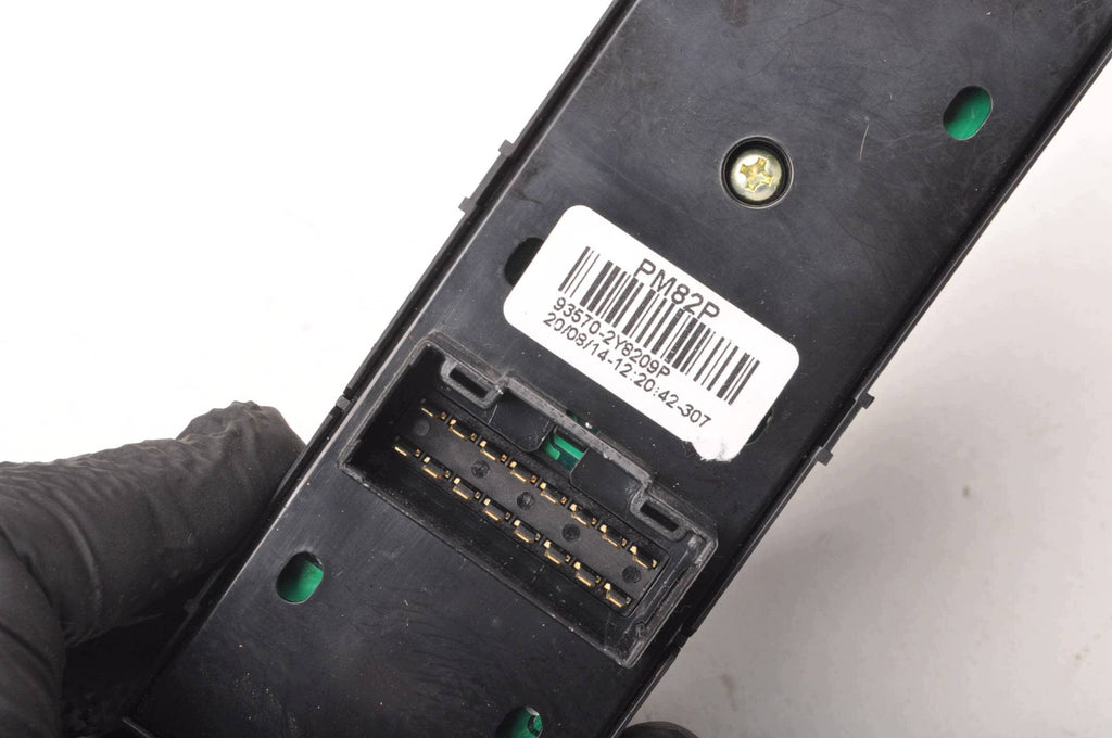PANEL WINDOW SWITCH HYUNDAI IX35 93570-2Y8209P