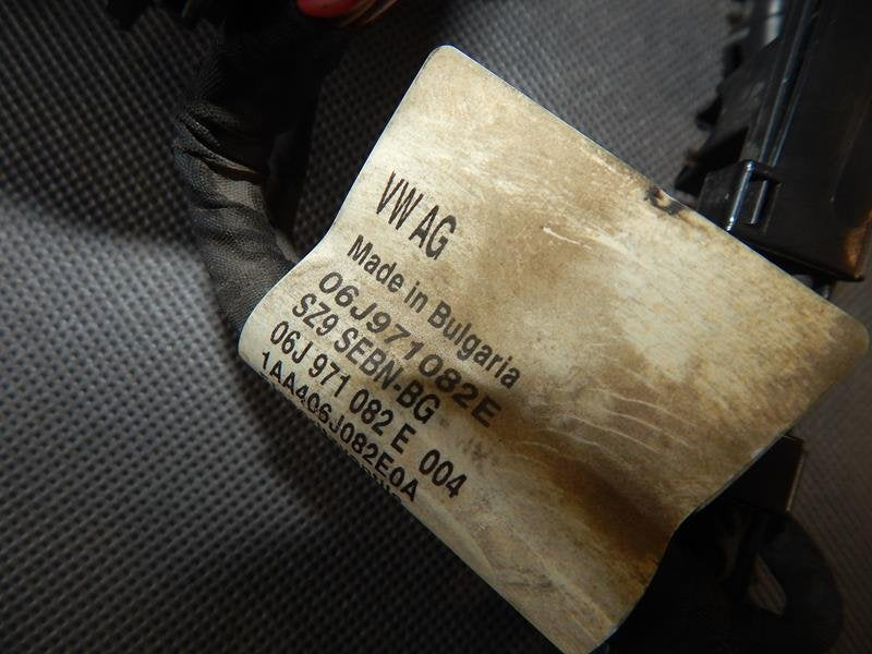PASSAT B7 2.0 TSI INJECTION SYSTEM 06J971082E