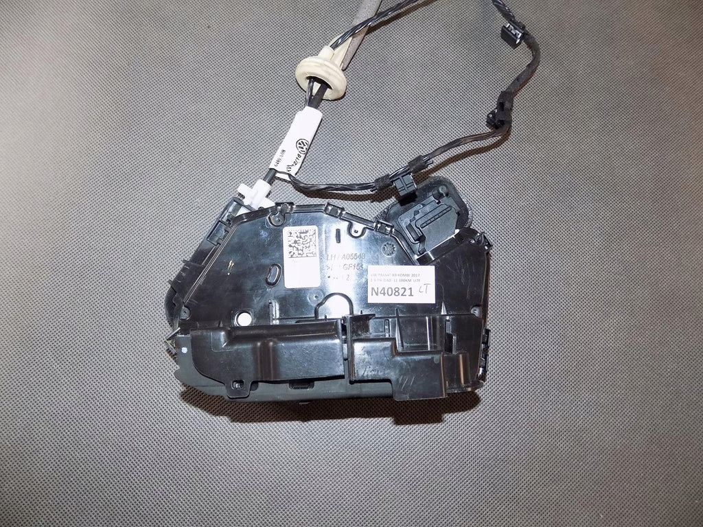 PASSAT B8 DOOR HARNESS LEFT REAR 3G9971690