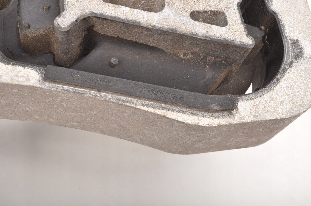 PAW ENGINE CUSHION VOLVO XC60 II 31682684