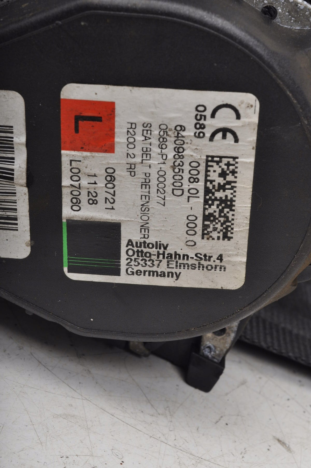 PEUGEOT 2008 II SEAT BELT LEFT FRONT 98266703