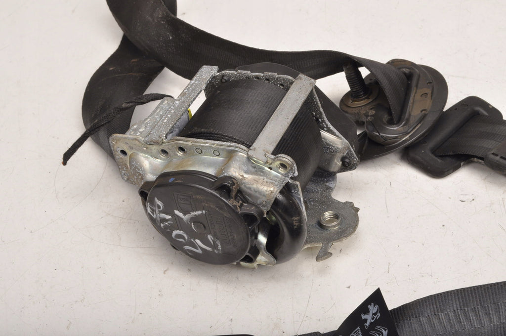 PEUGEOT 2008 II SEAT BELT LEFT FRONT 98266703