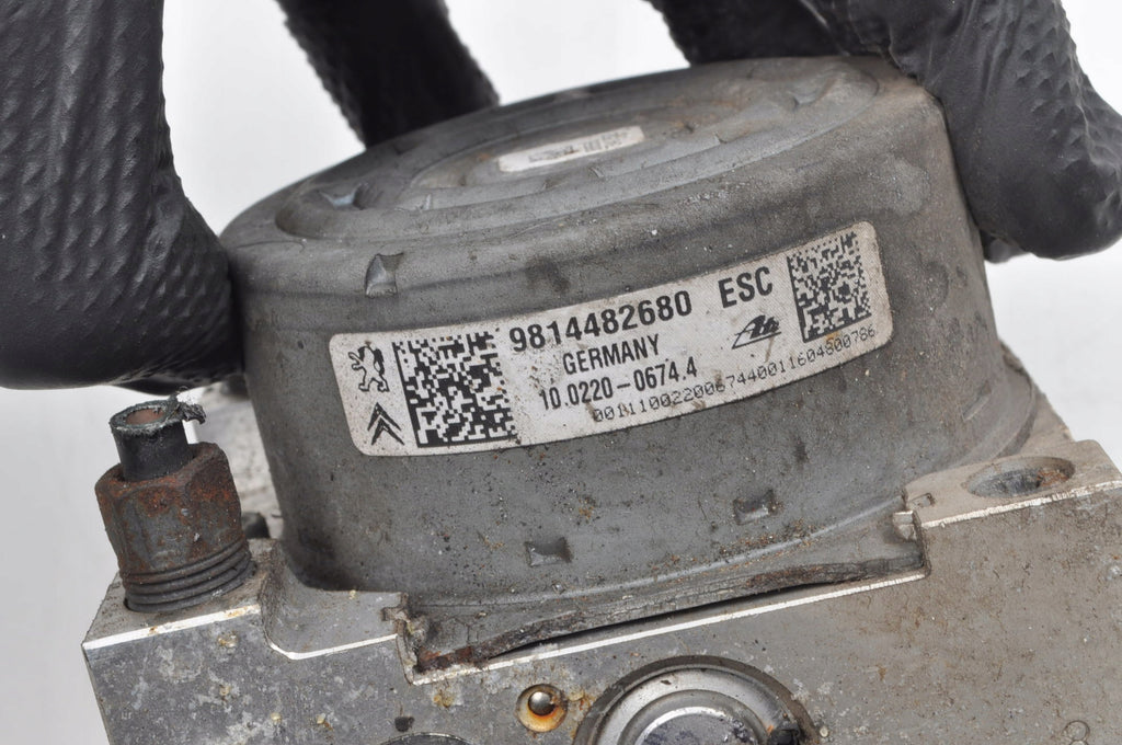 PEUGEOT 208 AND PUMP ABS 9814482680