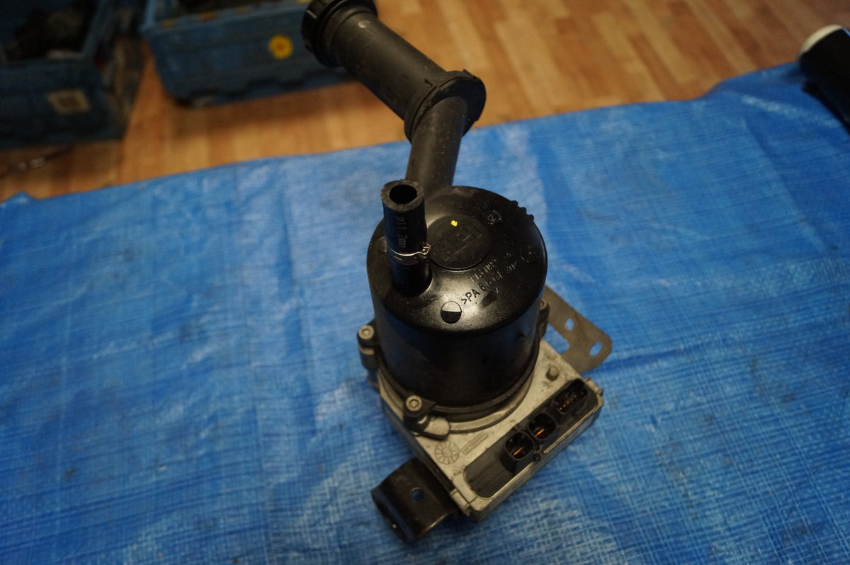PEUGEOT 3008 POWER STEERING PUMP 1.6HDI 9675811080