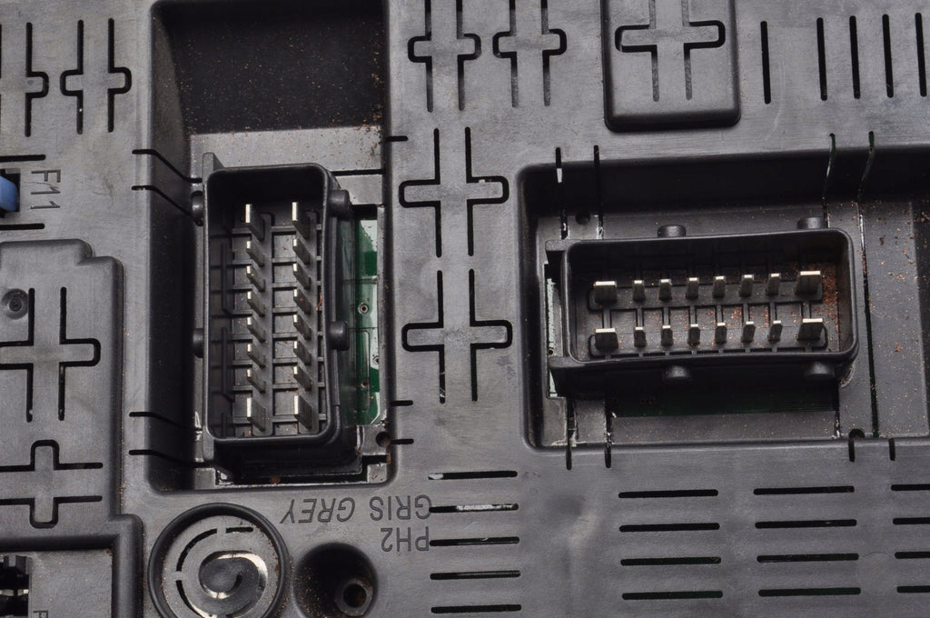 PEUGEOT 308 AND 1.6 HDI BOX BSI 9664059180 MODULE