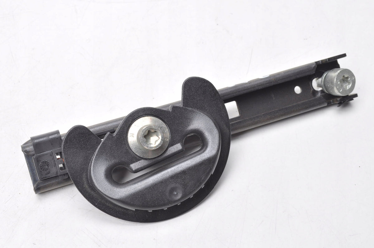 PEUGEOT 308 AND BELT HEIGHT ADJUSTMENT SLIDER