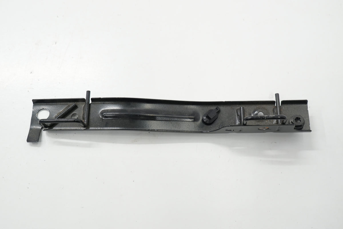 PEUGEOT 308 T9 HB 16R MOUNT ISOFIX RIGHT 1354451X