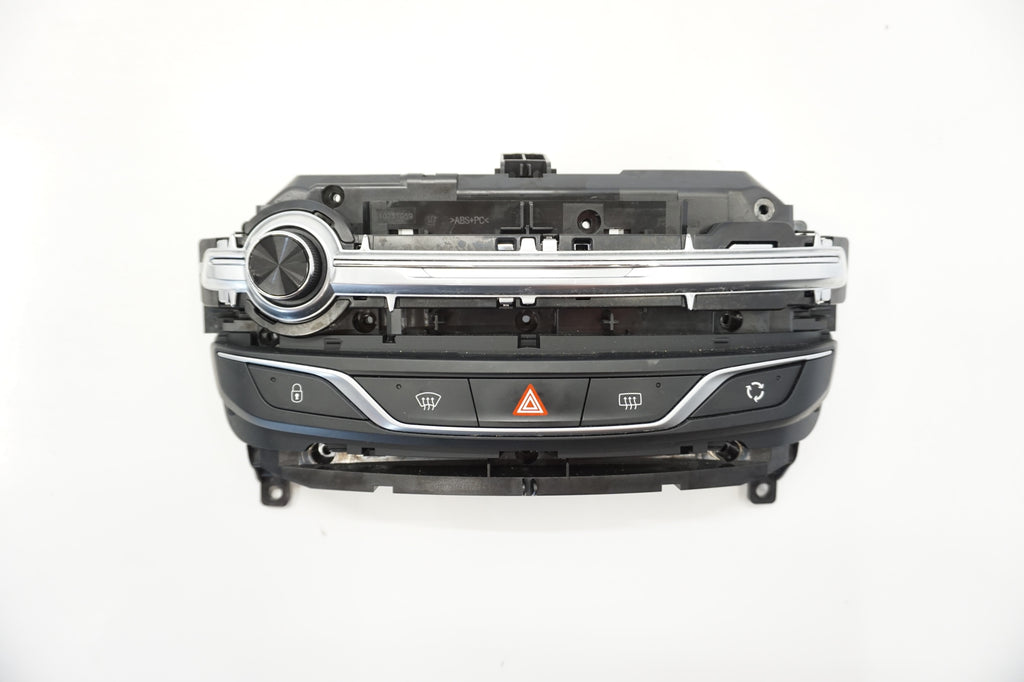 PEUGEOT 308 T9 PANEL RADIO 96777660ZD