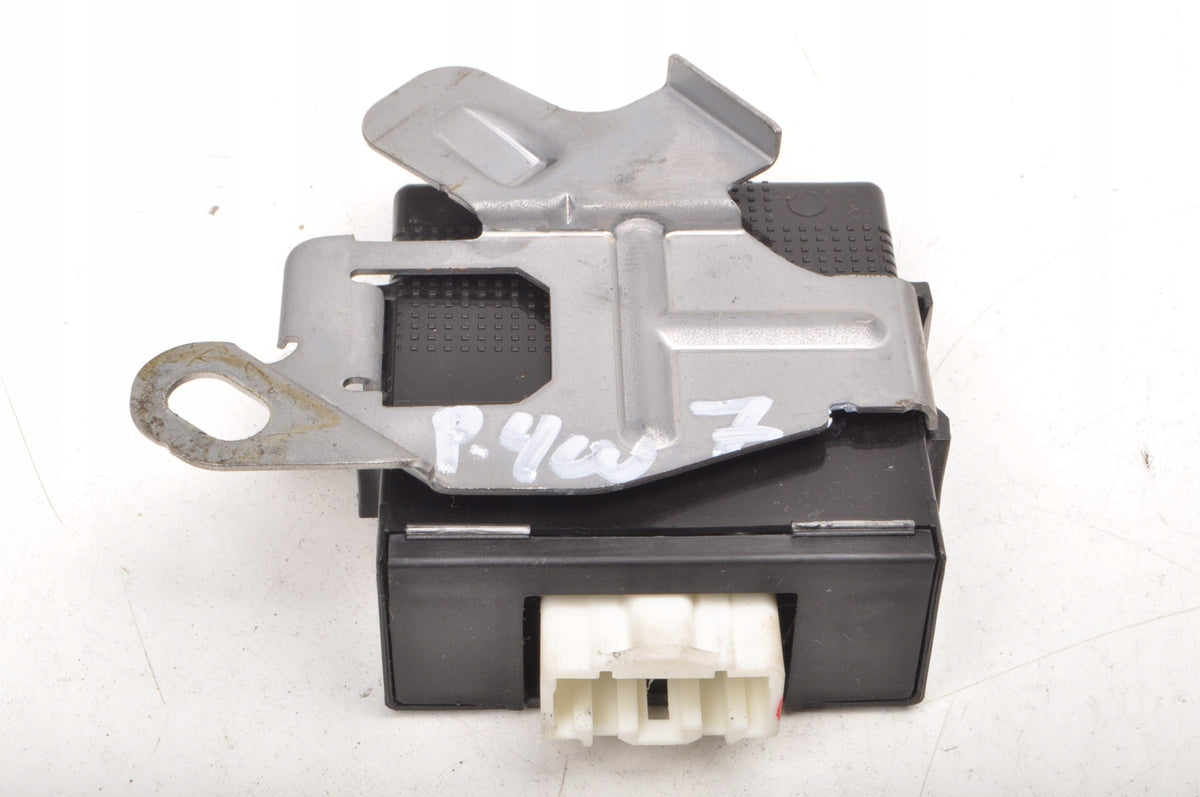 PEUGEOT 4007 2.2 HDI DRIVE DRIVER MODULE 8631A898