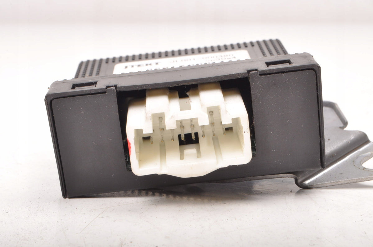 PEUGEOT 4007 2.2 HDI DRIVE DRIVER MODULE 8631A898