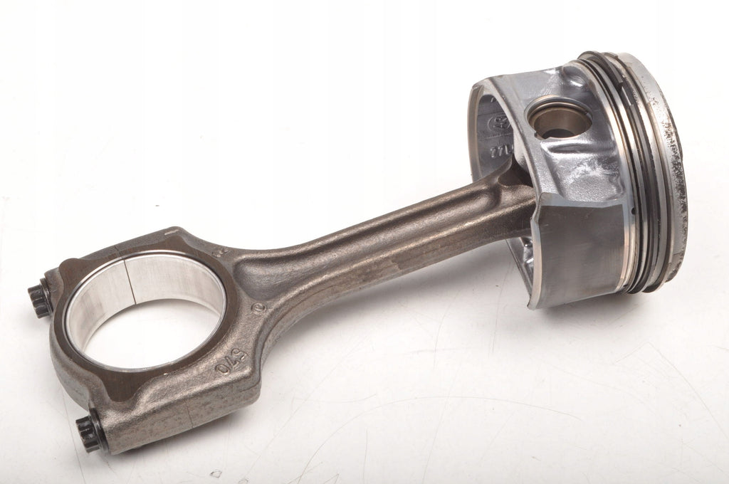 PEUGEOT 5008 AND 1.6 THP PISTON WITH CONNECTING ROD