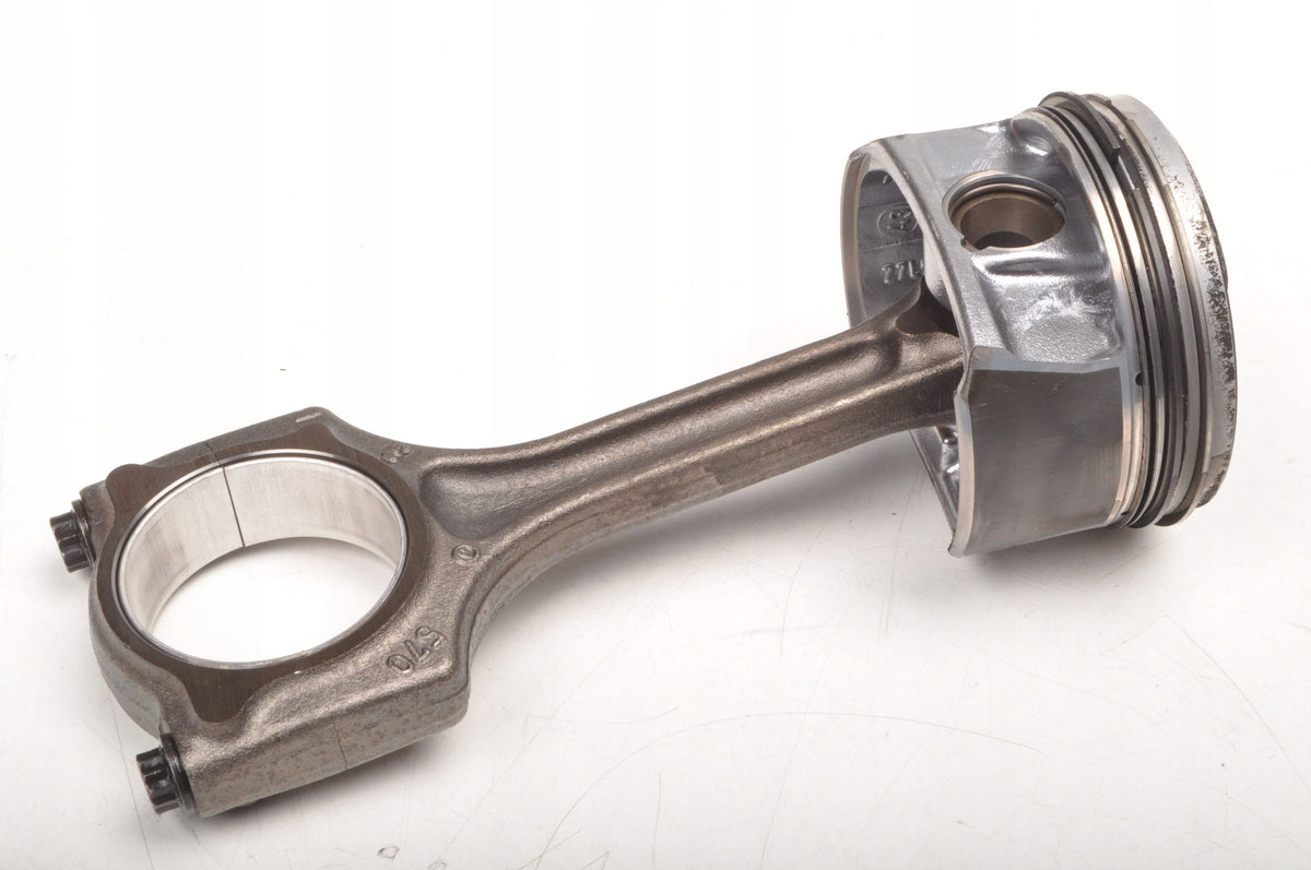 PEUGEOT 5008 AND 1.6 THP PISTON WITH CONNECTING ROD