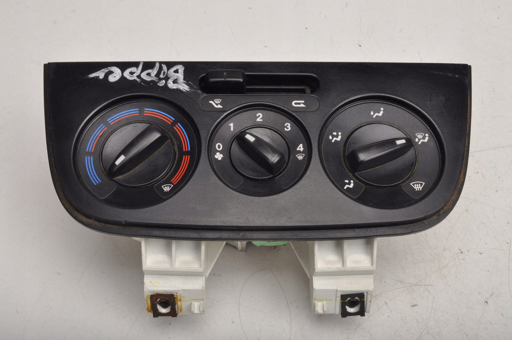 PEUGEOT BIPPER AIR SUPPLY PANEL 735491178
