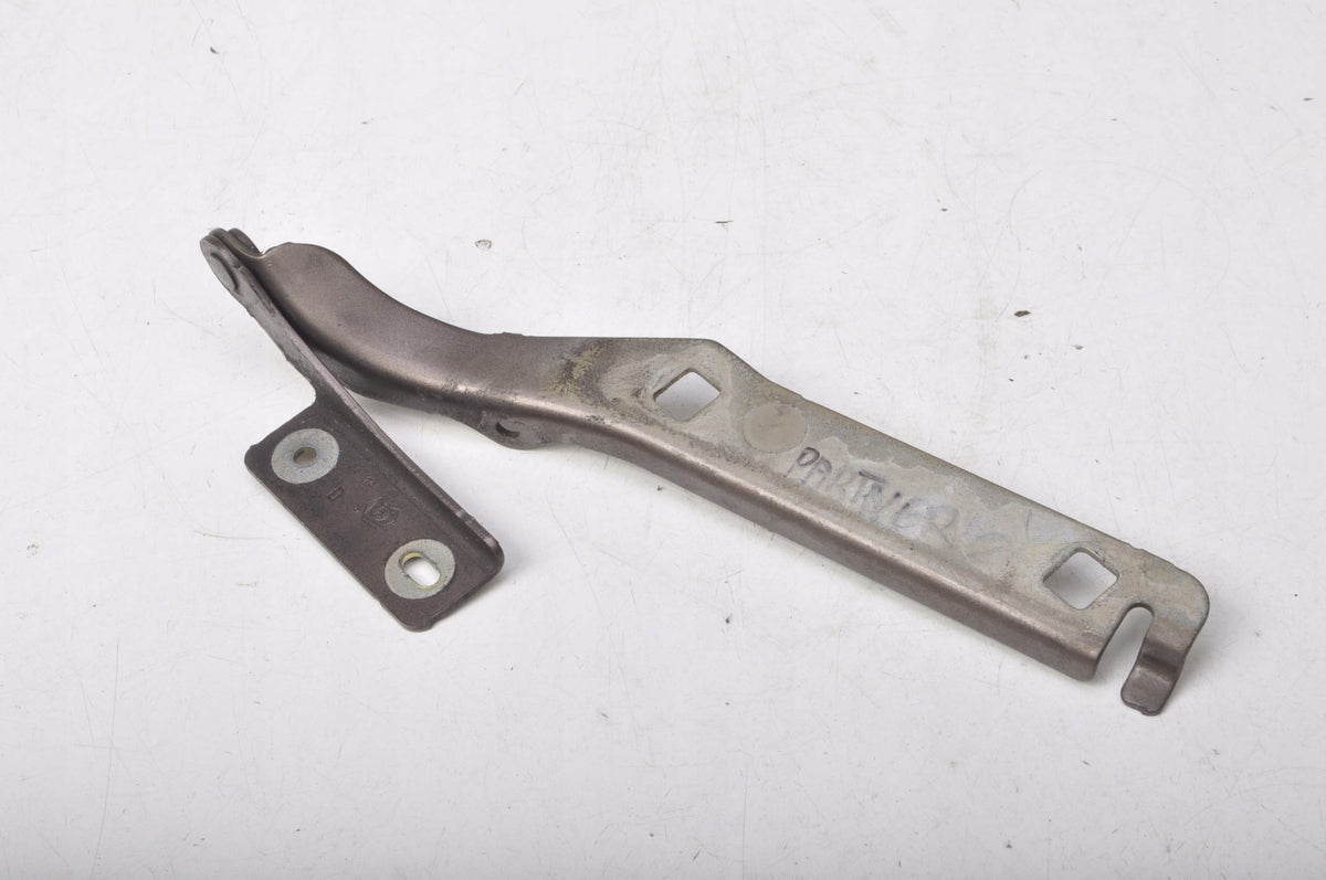 PEUGEOT PARTNER II MASK HINGE RIGHT 9680631380