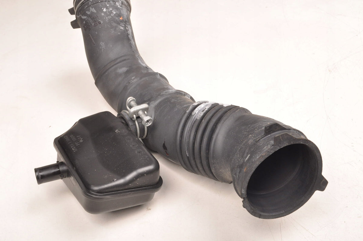 PIPE AIR INTAKE TOYOTA YARIS CROSS 1.5 hybrid 17880-F3040