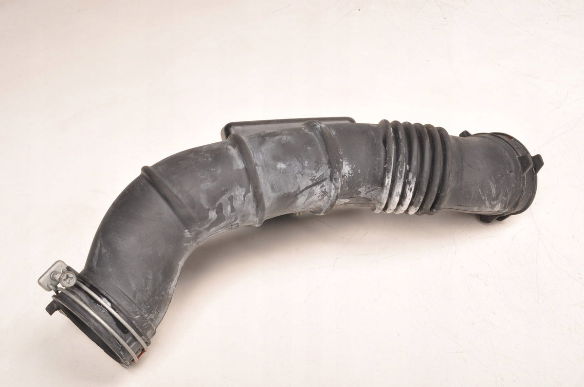 PIPE AIR INTAKE TOYOTA YARIS CROSS 1.5 hybrid 17880-F3040