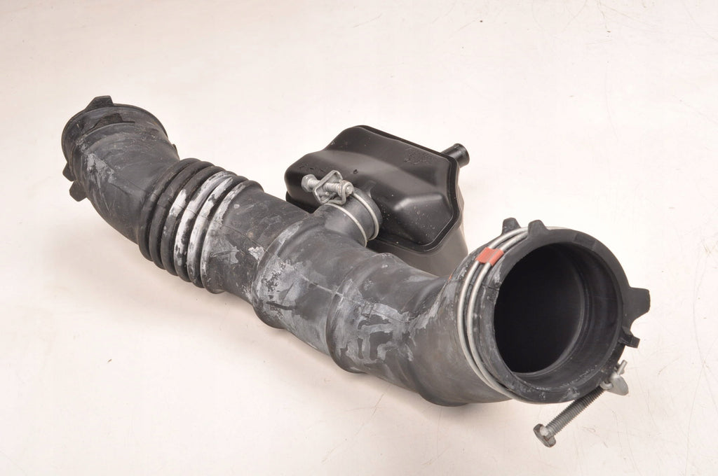 PIPE AIR INTAKE TOYOTA YARIS CROSS 1.5 hybrid 17880-F3040