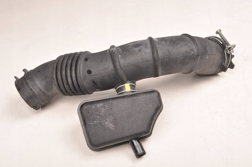 PIPE AIR INTAKE TOYOTA YARIS CROSS 1.5 hybrid 17880-F3040