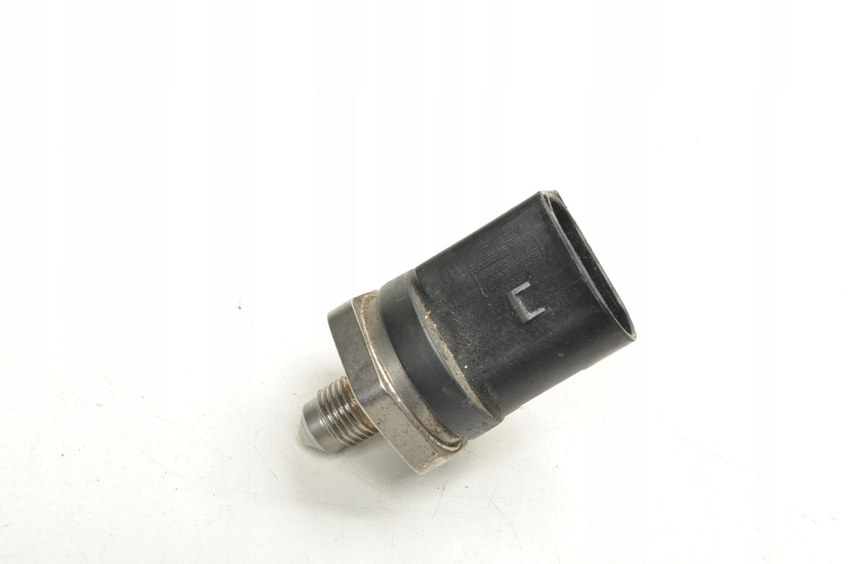PORSCHE 718 CAYMAN 982 2.5 FUEL PRESSURE SENSOR 0261230415