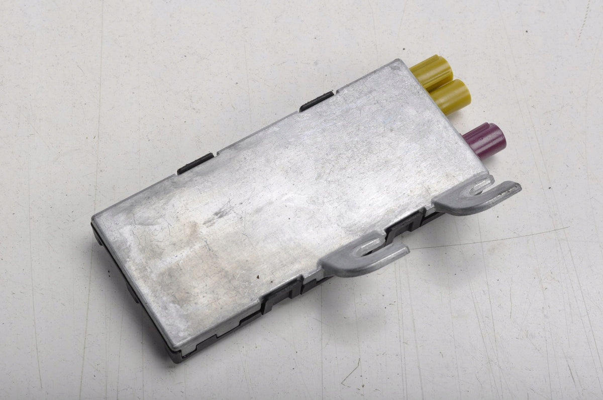 PORSCHE 718 CAYMAN 982 ANTENNA AMPLIFIER 920423001