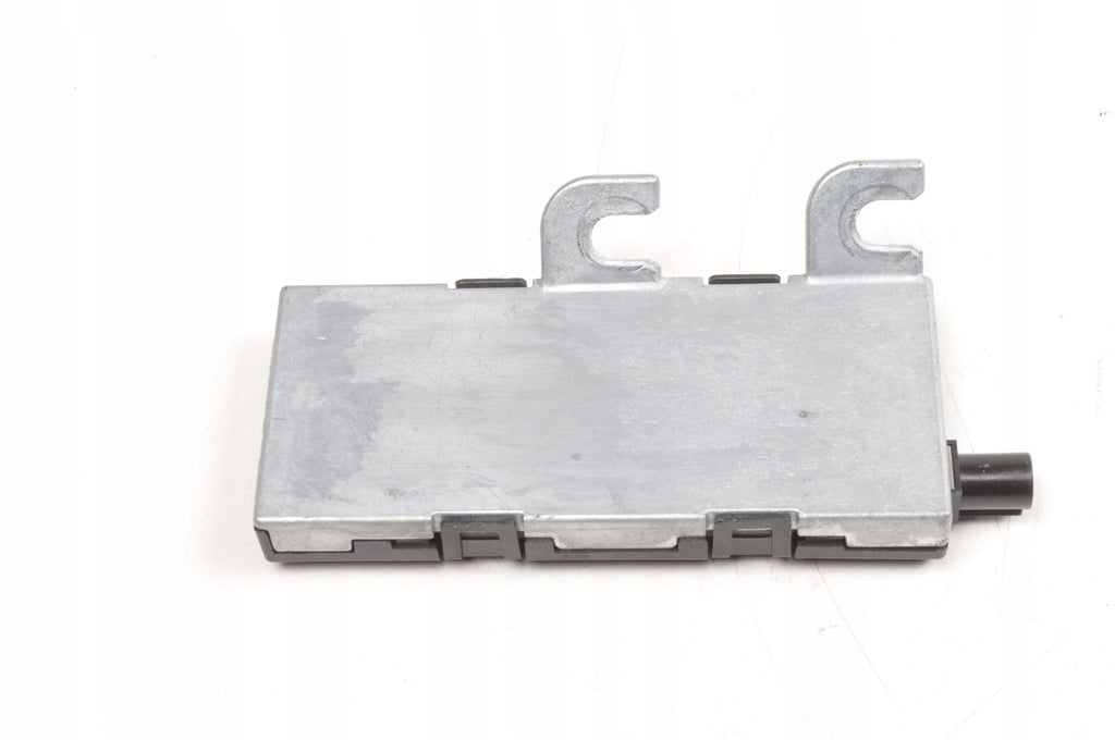 PORSCHE 718 CAYMAN 982 ANTENNA AMPLIFIER 9P1035225B