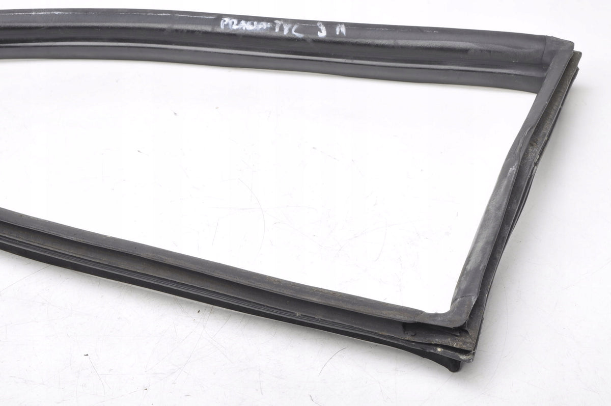 PORSCHE 911 996 WINDOW SEAL RIGHT REAR 99654332600