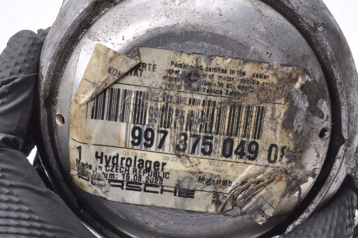 PORSCHE 911 (997) PAW ENGINE CUSHION 997375049