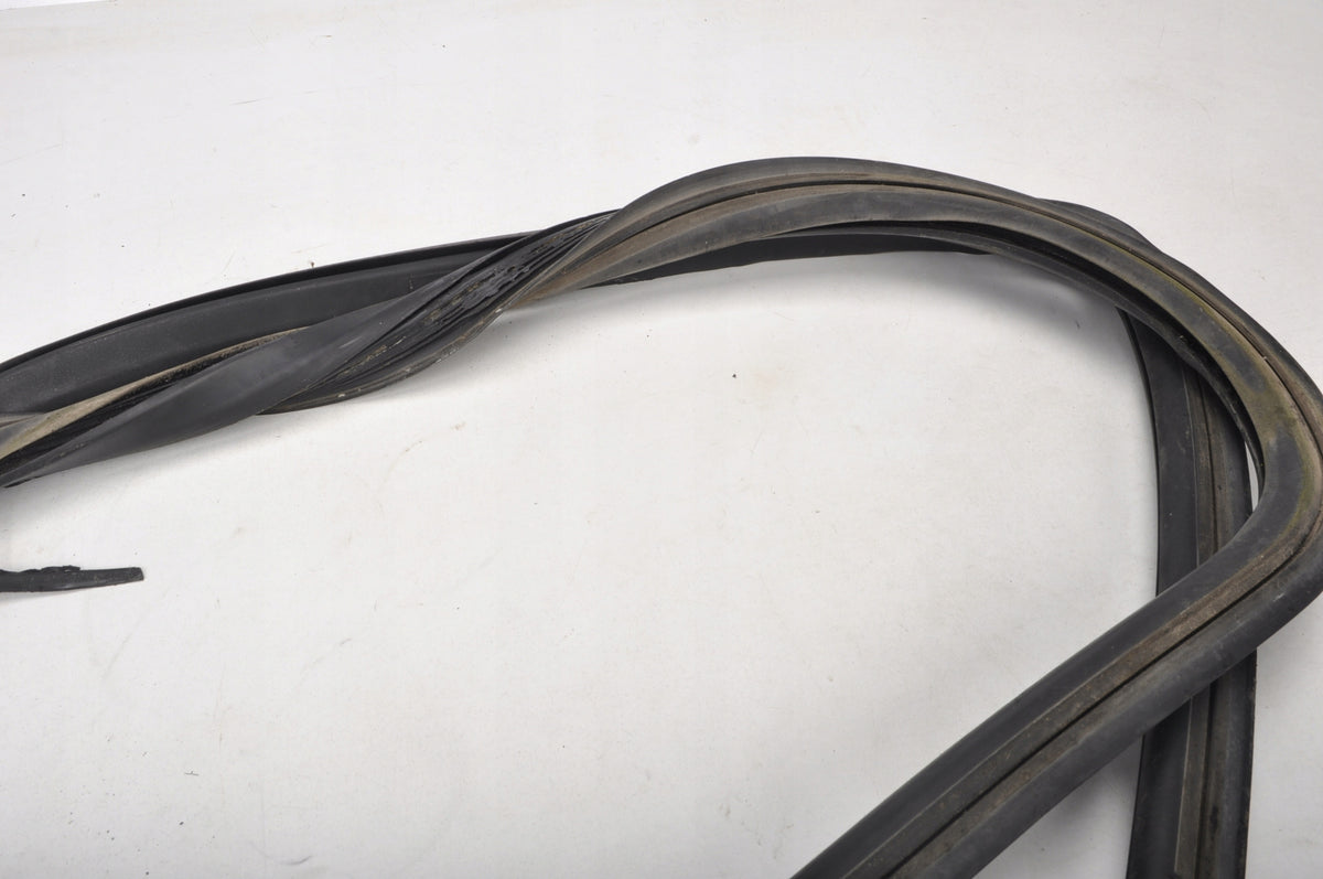 PORSCHE 911 II 930 WINDSCREEN SEAL