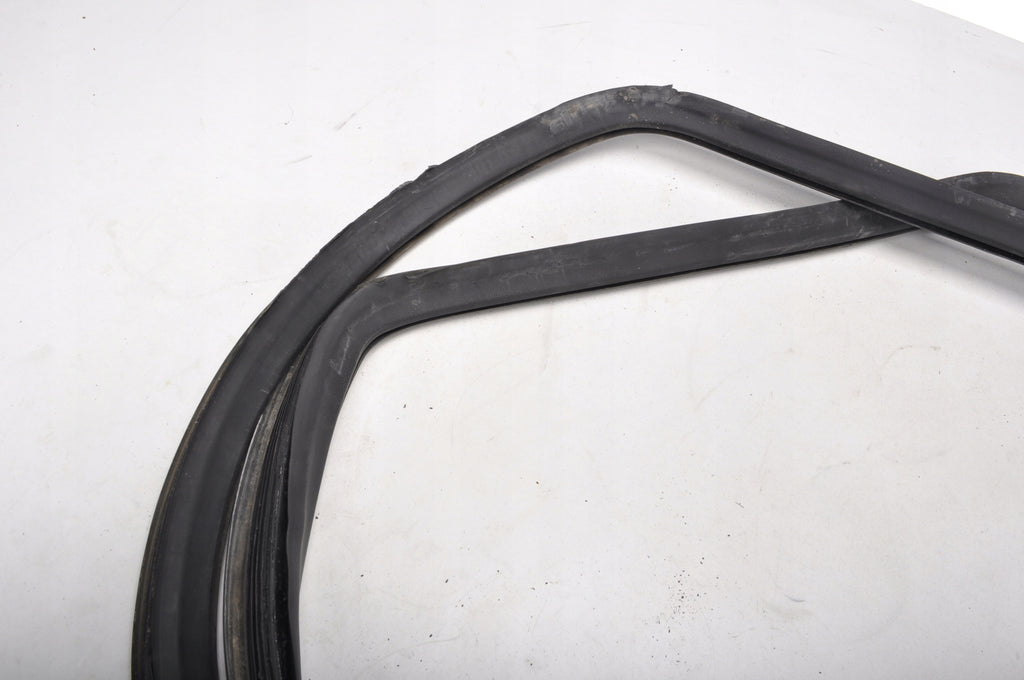 PORSCHE 911 II 930 WINDSCREEN SEAL