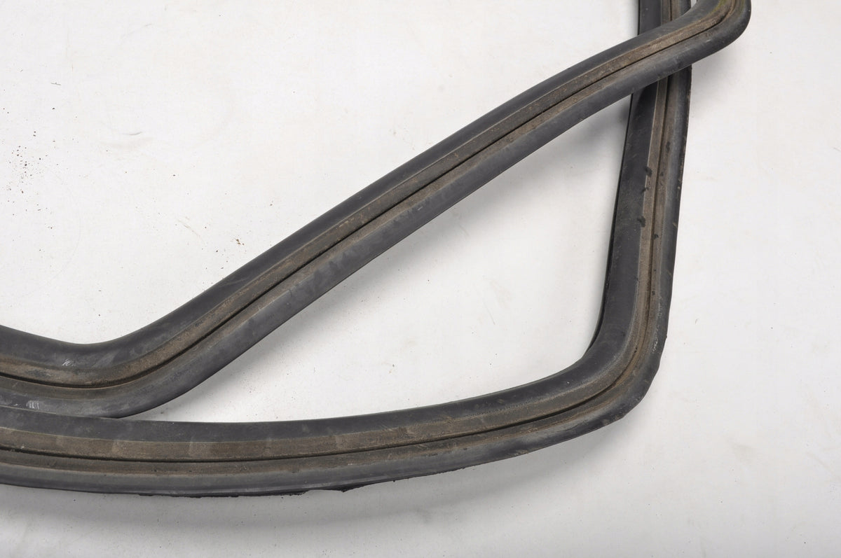 PORSCHE 911 II 930 WINDSCREEN SEAL