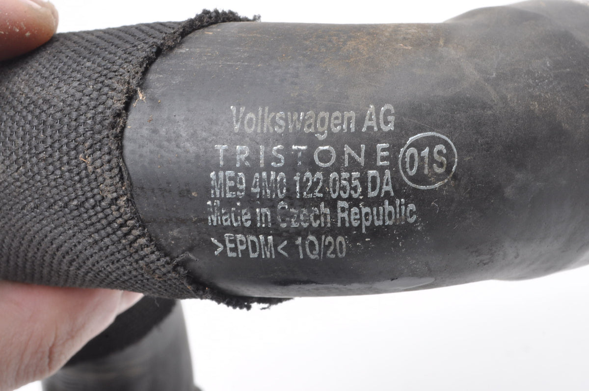 PORSCHE CAYENNE 9Y0 3.0 HYBRID PIPE WATER LINE 4M0122055DA