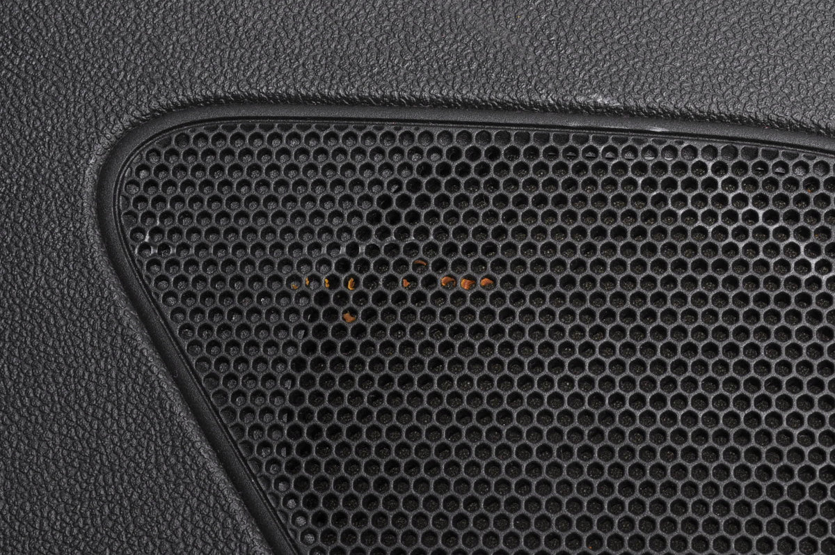 PORSCHE CAYENNE 9Y0 POST COVER RIGHT 9Y0867246
