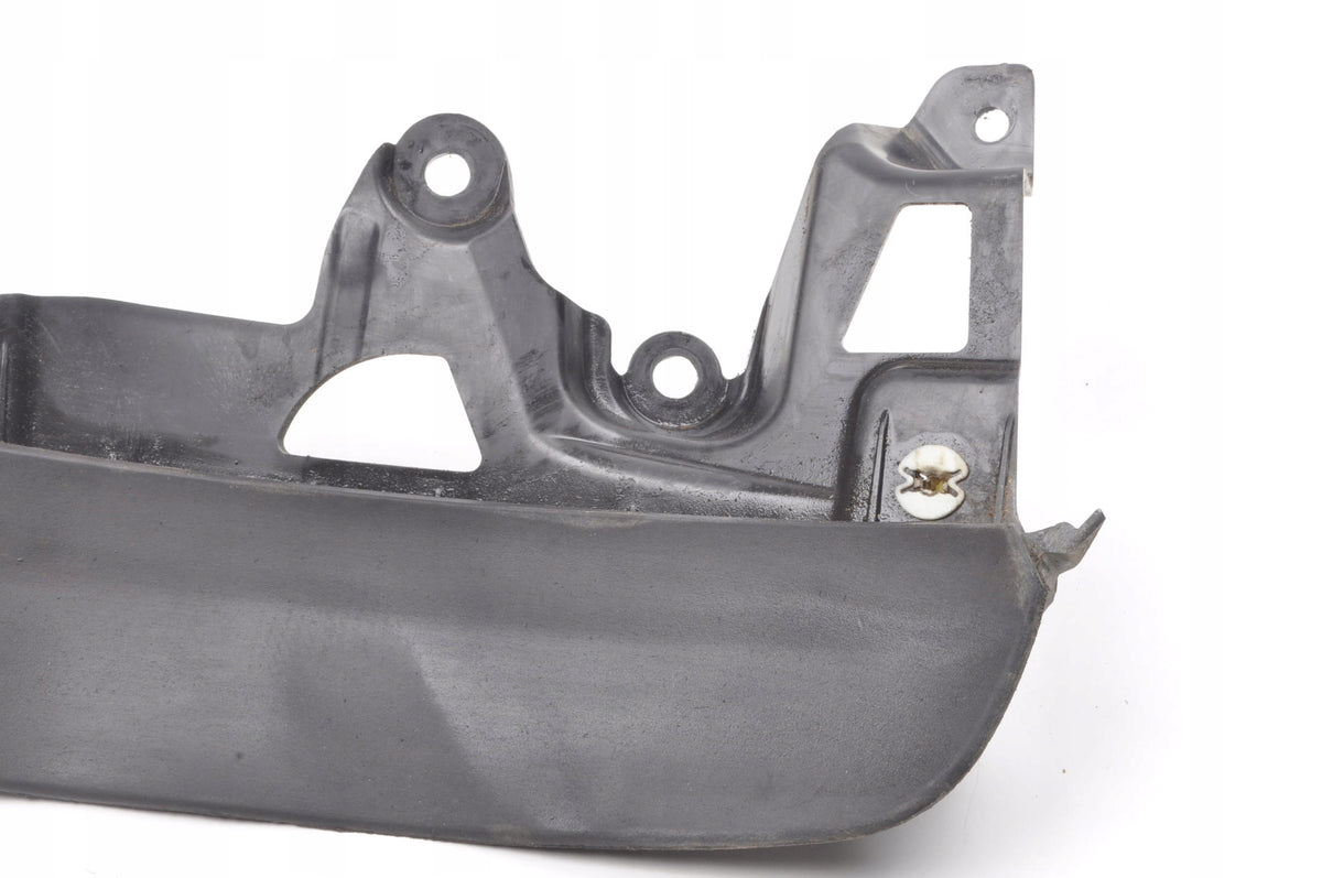 PORSCHE CAYENNE 9Y0 SPLASHER RIGHT REAR MOUNT 9Y0854816A