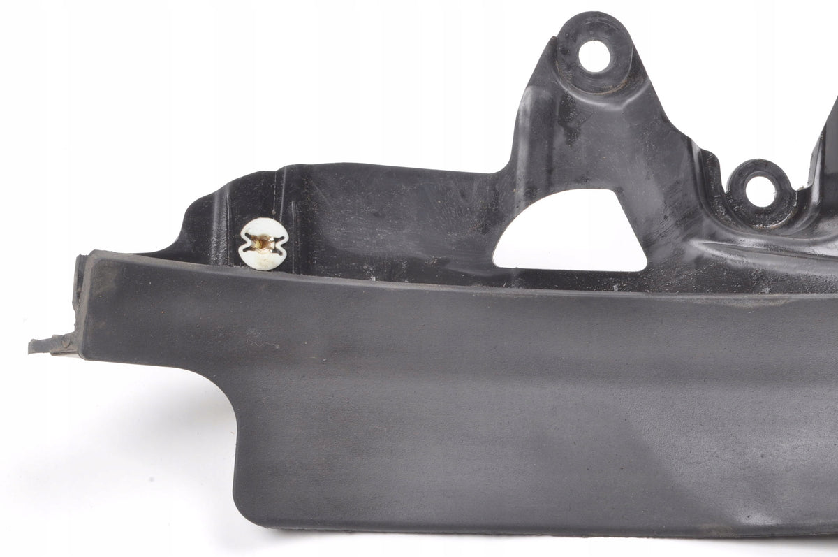 PORSCHE CAYENNE 9Y0 SPLASHER RIGHT REAR MOUNT 9Y0854816A