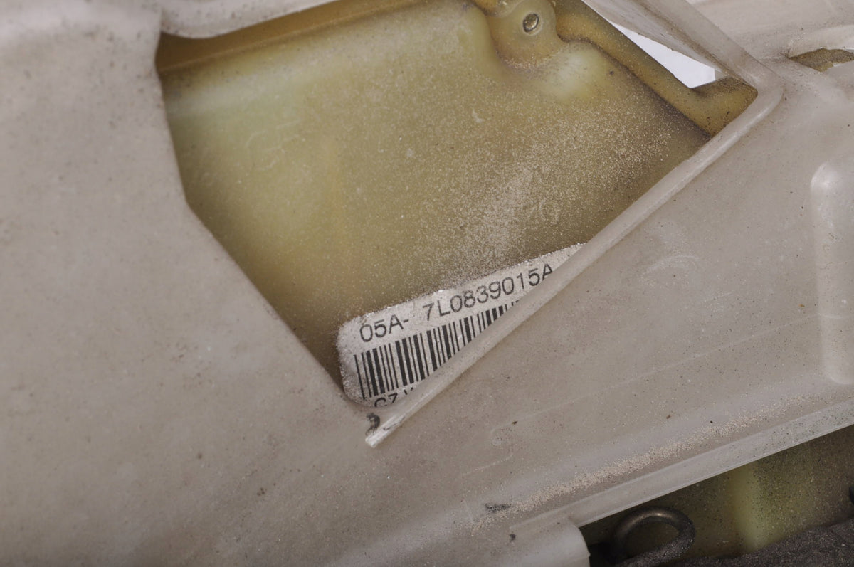 PORSCHE CAYENNE AND DOOR LOCK LEFT REAR 7L0839015A