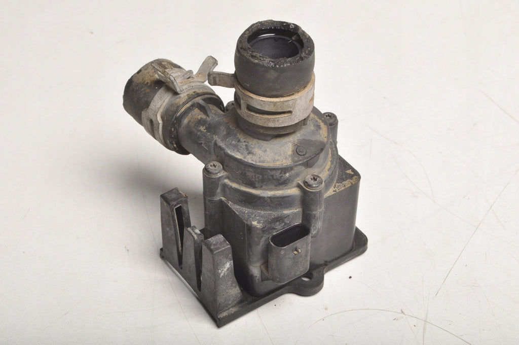 PORSCHE MACAN 3.6 ADDITIONAL WATER PUMP 06H121601M