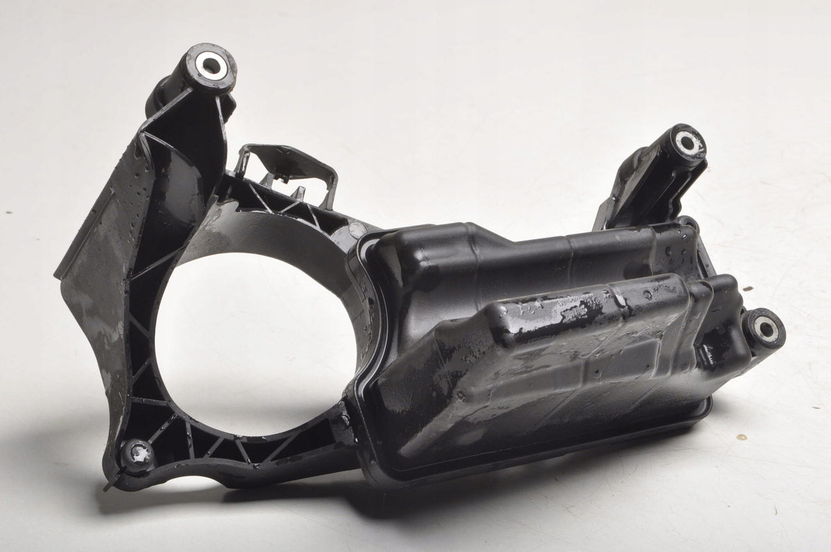 PORSCHE MACAN 3.6 VACUUM TANK P1 94611013077