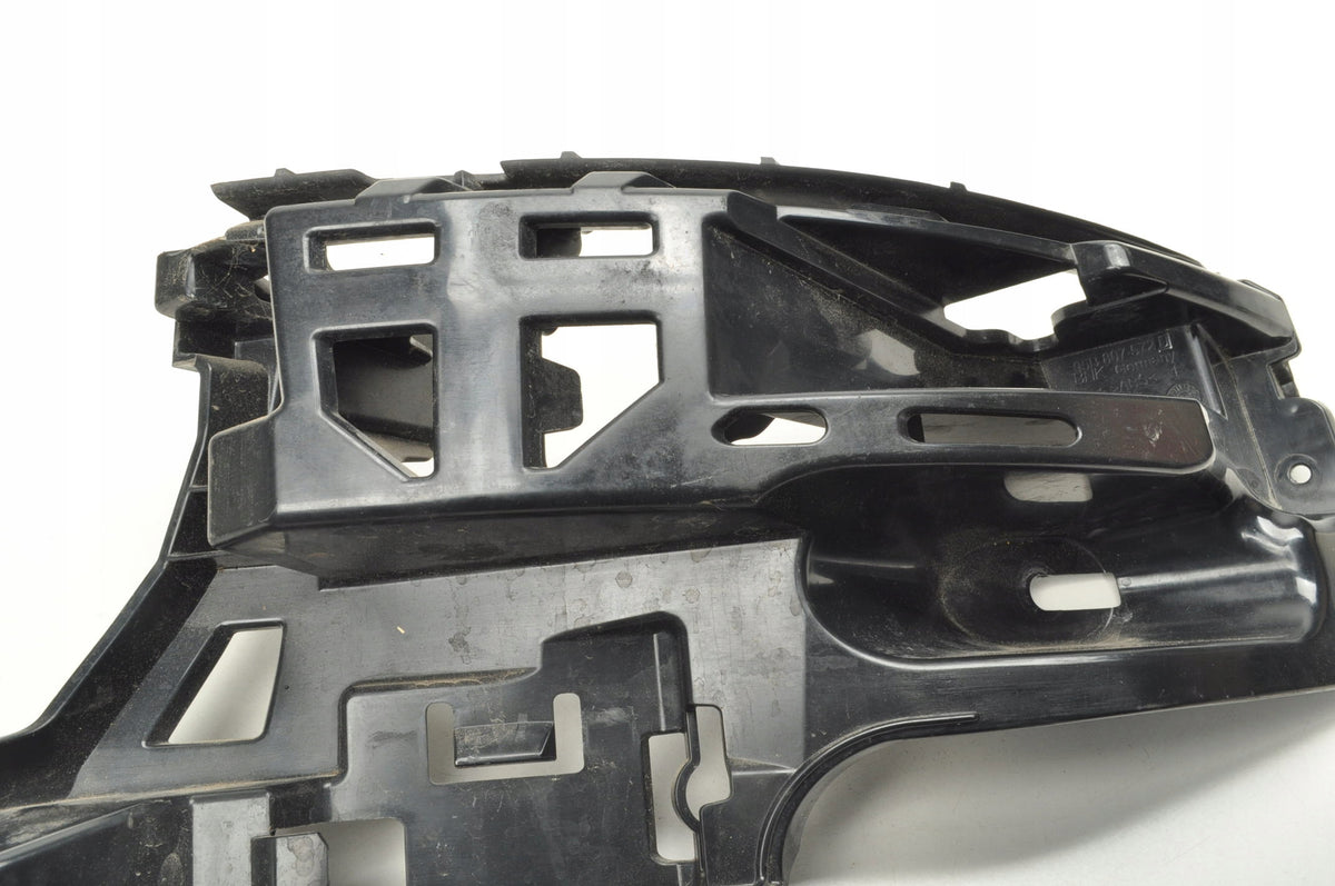 PORSCHE MACAN 95B BUMPER SLIDE RIGHT REAR 95B807572D