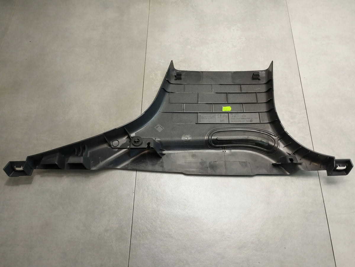 Peugeot 3008 AND POST COVER 9684384577