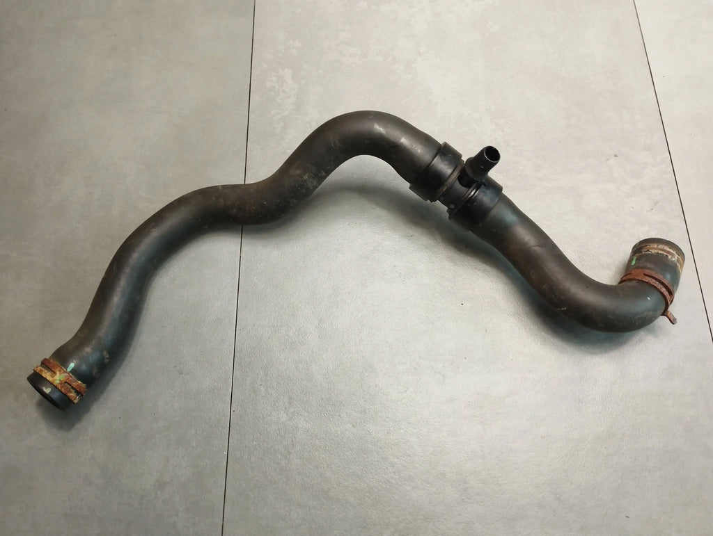 Peugeot 3008 AND WATER LINE