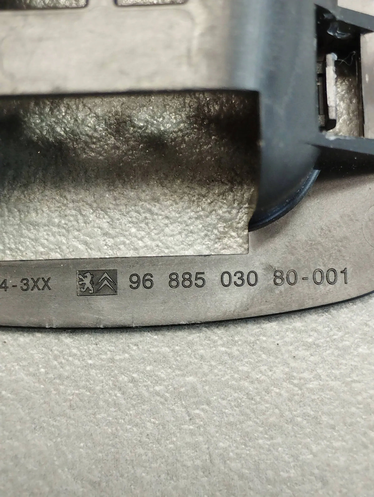 Peugeot 508 INTERIOR LAMP 9688503080